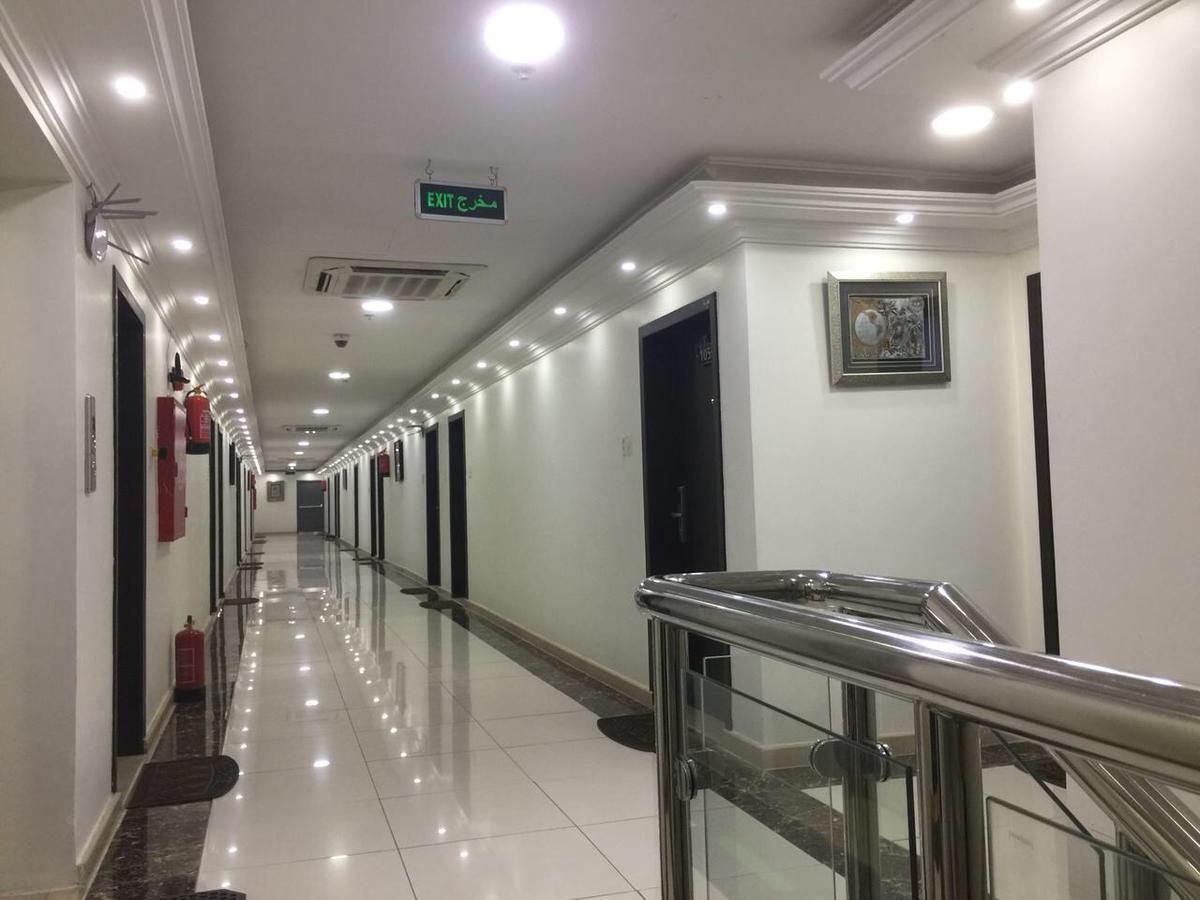 Holiday Furnished Units Дамам Екстериор снимка